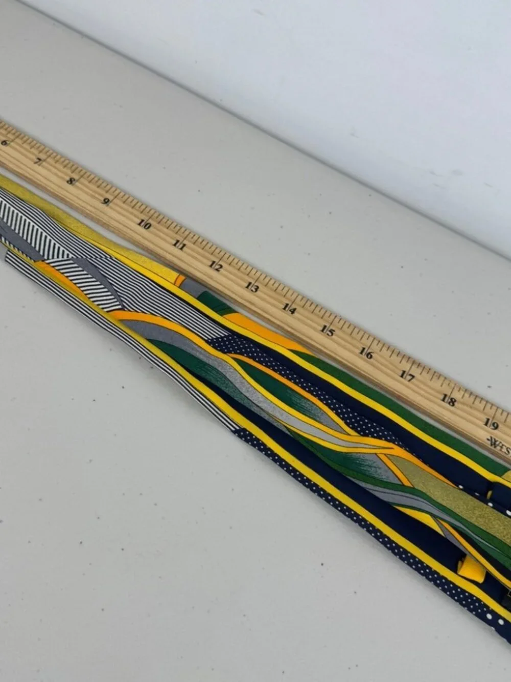 Sazzari Silk Tie Yellow Abstract Stripe Made in Italy Designer Necktie Novelty